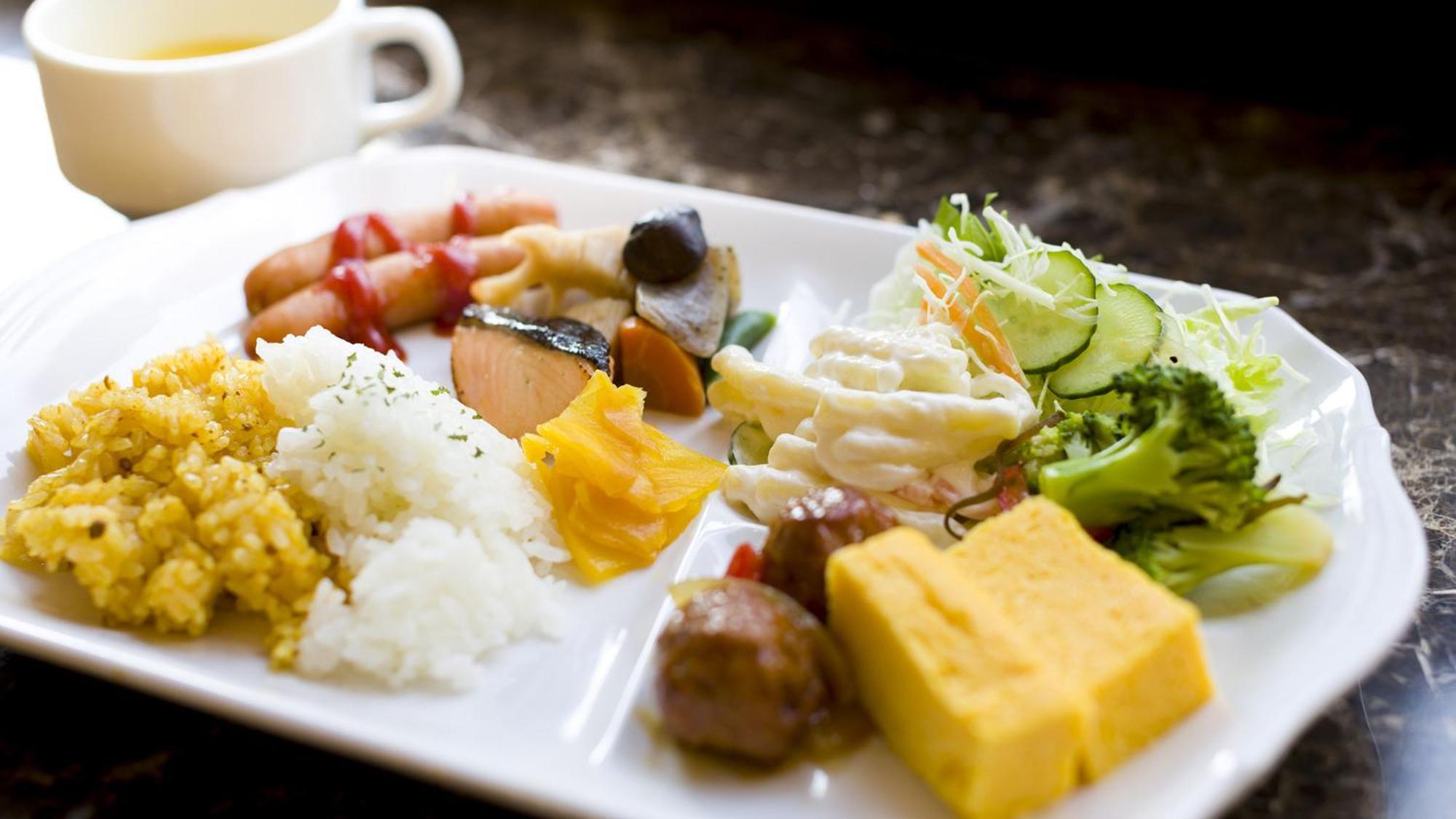 Toyoko Tokyo Fussa Ekimae Higashi Guchi Hotel