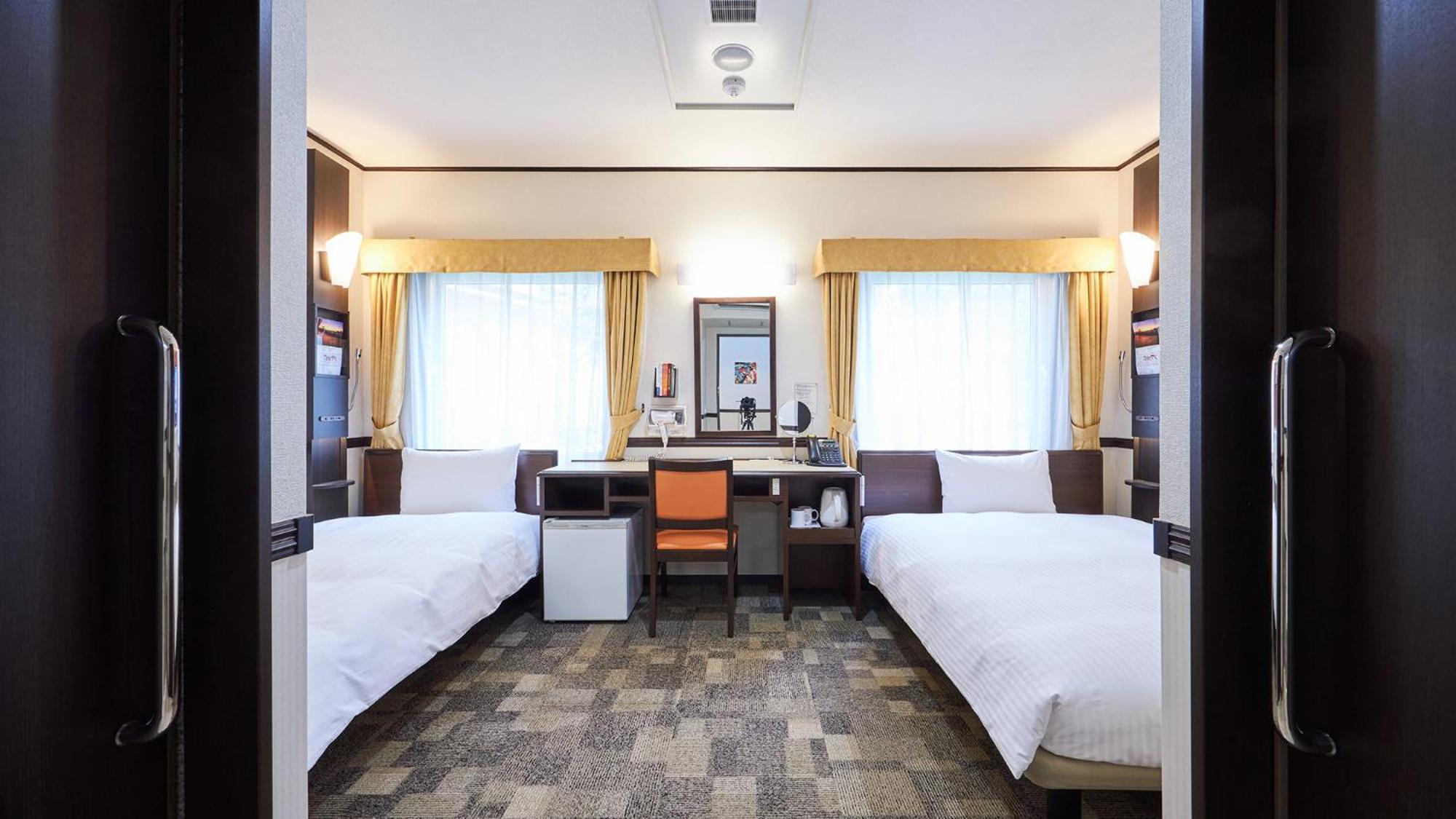 Hotel Toyoko Tokyo Fussa Ekimae Higashi Guchi 3*
